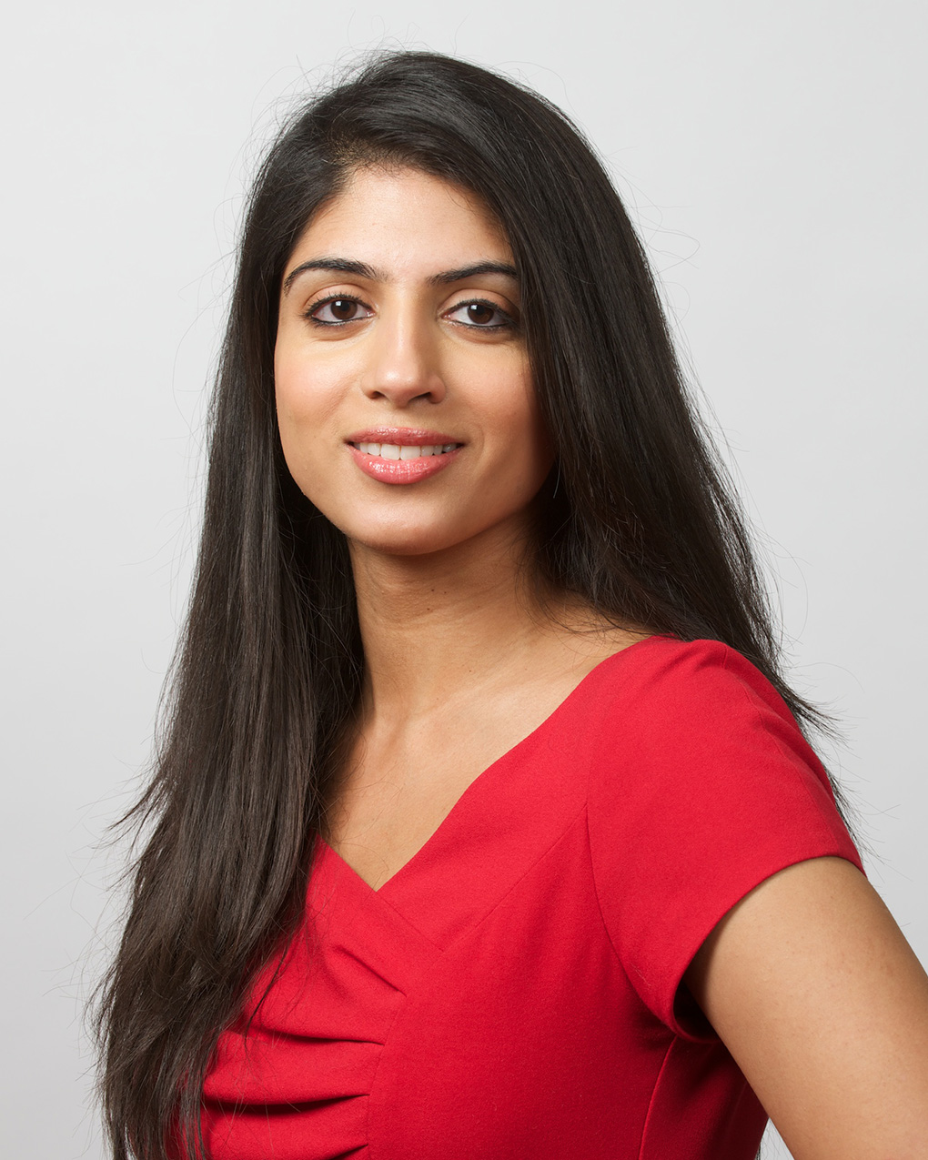  - Headshots Divya 15.jpg